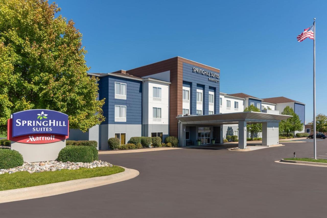 Springhill Suites Grand Rapids North Уолкер Экстерьер фото