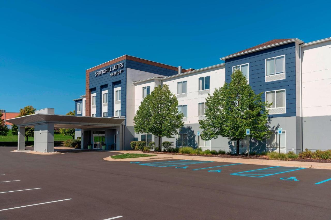 Springhill Suites Grand Rapids North Уолкер Экстерьер фото