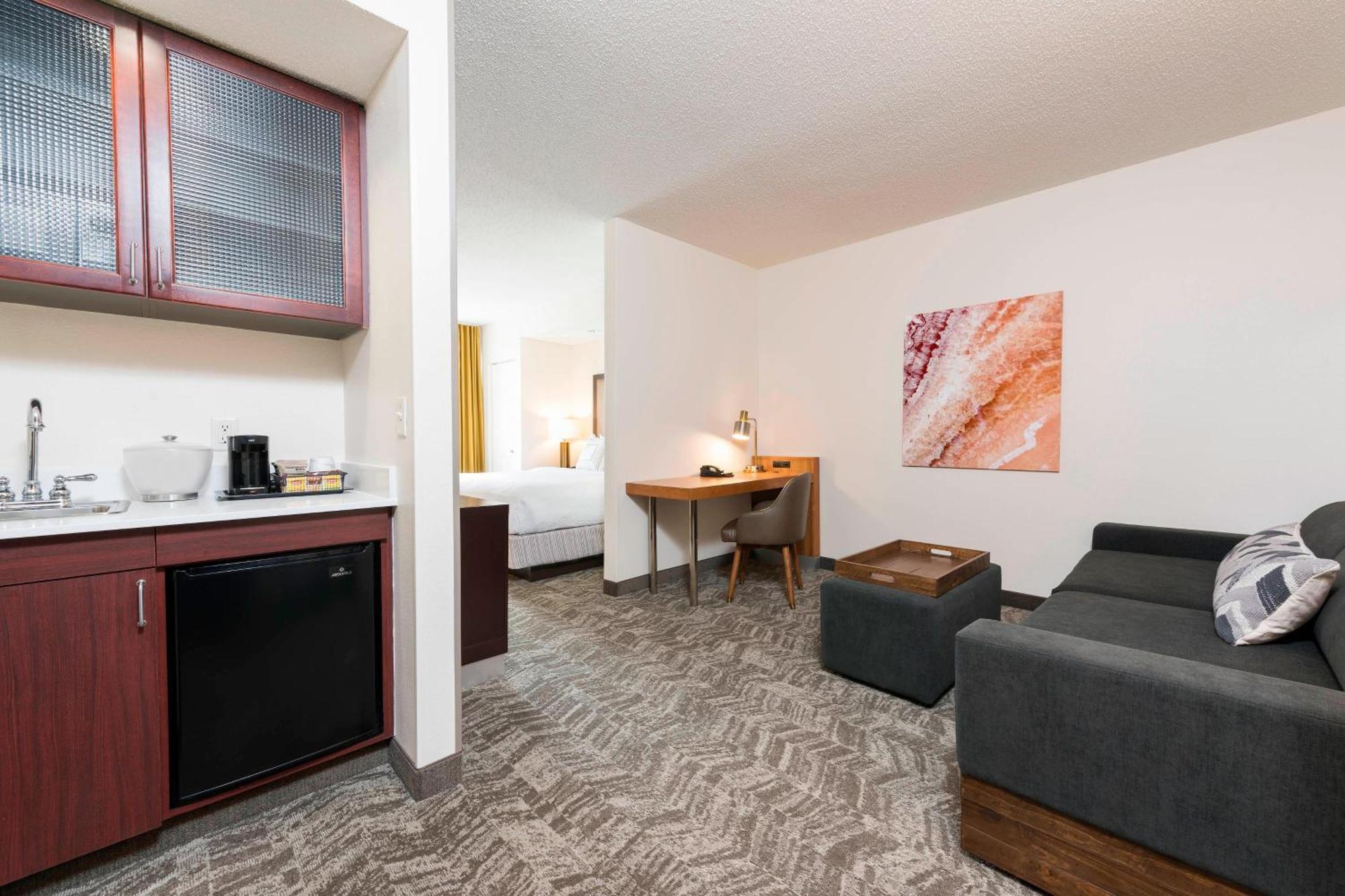 Springhill Suites Grand Rapids North Уолкер Экстерьер фото