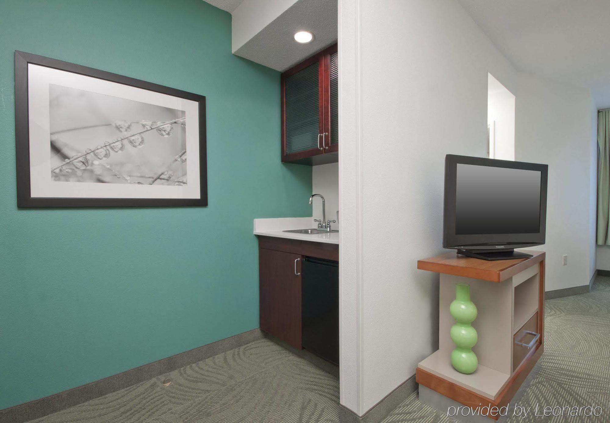 Springhill Suites Grand Rapids North Уолкер Экстерьер фото