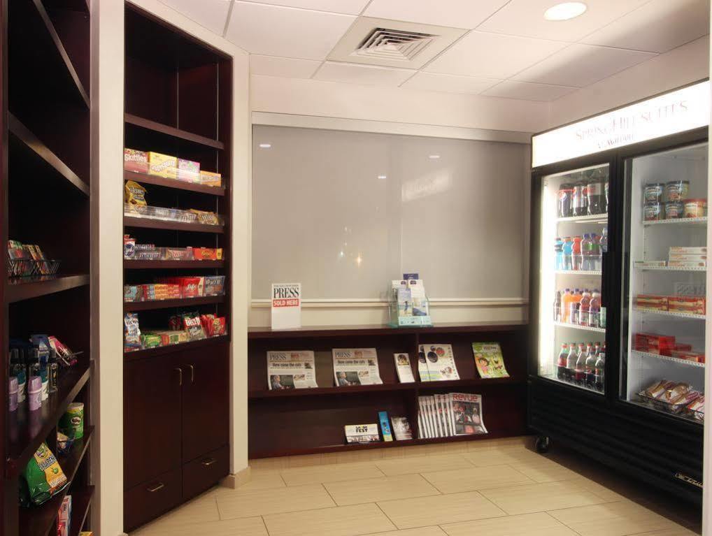 Springhill Suites Grand Rapids North Уолкер Экстерьер фото