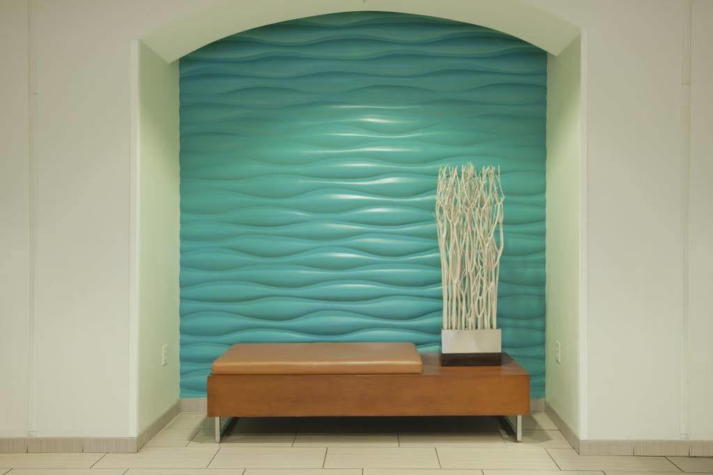Springhill Suites Grand Rapids North Уолкер Экстерьер фото